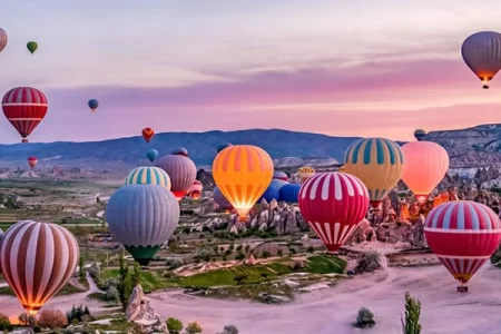 hot air balloon in cappadocia